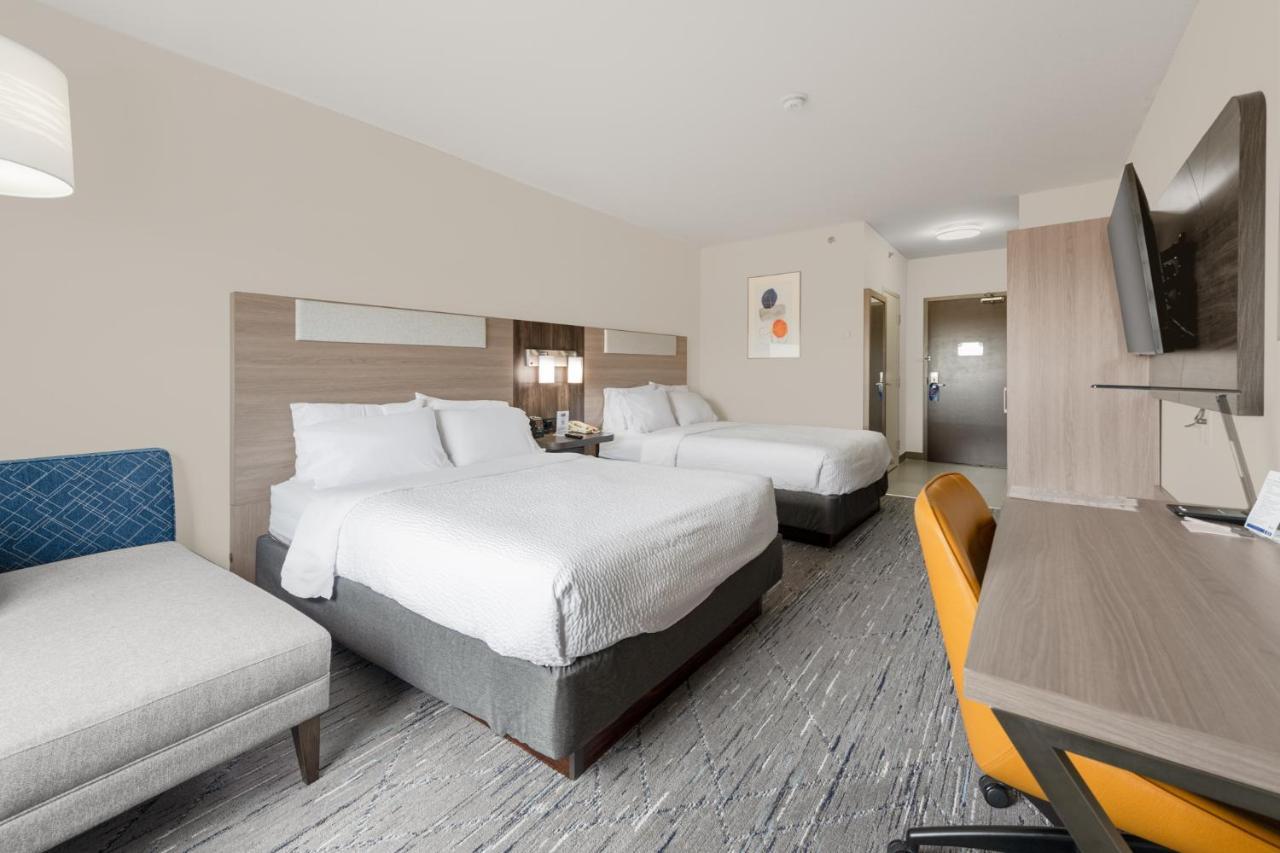 Holiday Inn Express Hotel & Suites-Edmonton South By Ihg Buitenkant foto