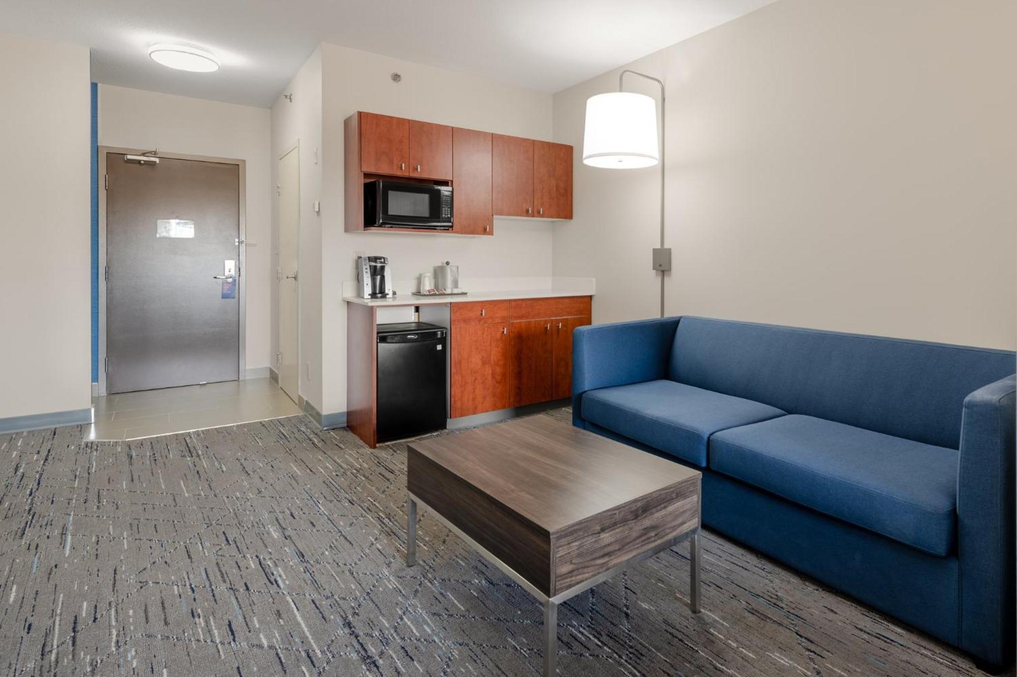 Holiday Inn Express Hotel & Suites-Edmonton South By Ihg Buitenkant foto