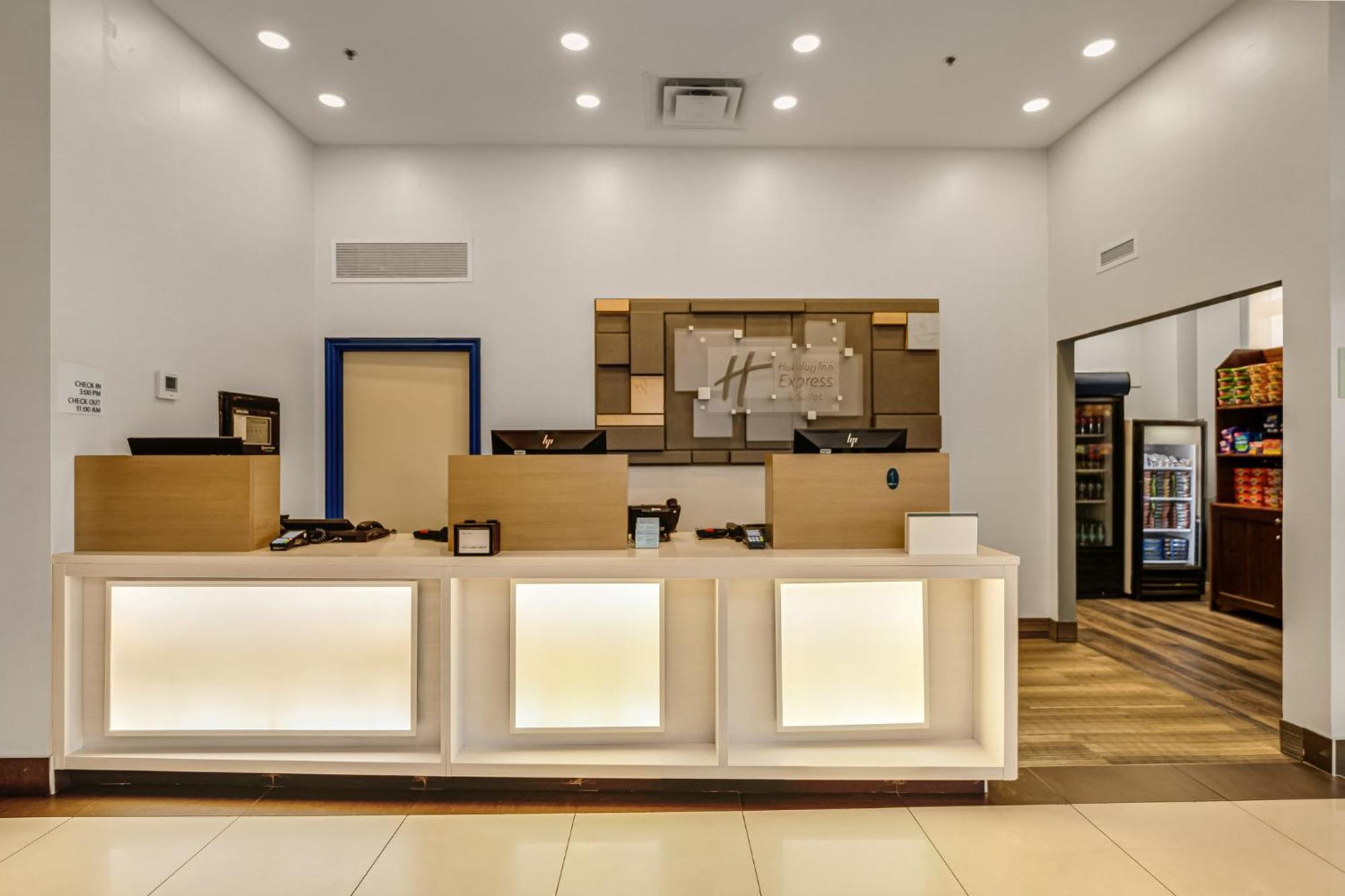 Holiday Inn Express Hotel & Suites-Edmonton South By Ihg Buitenkant foto