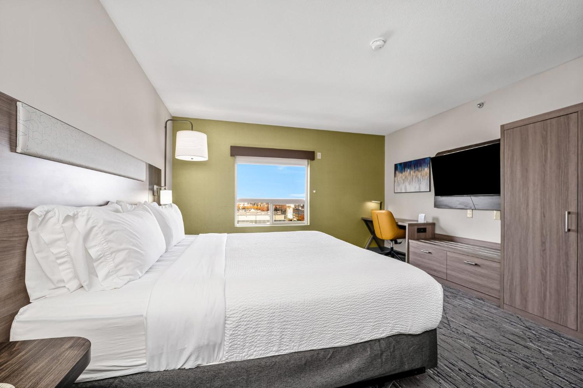 Holiday Inn Express Hotel & Suites-Edmonton South By Ihg Buitenkant foto